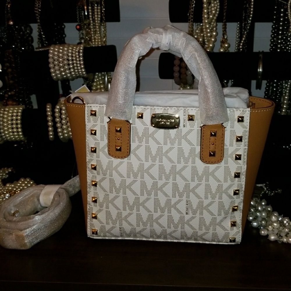 MICHAEL Michael Kors Crossbody